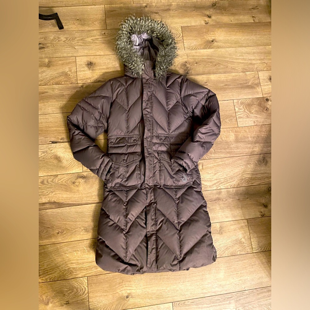 Isis Puffer Ski Jacket. Long. Removable fur hood trim. Flattering cut. Warm.
